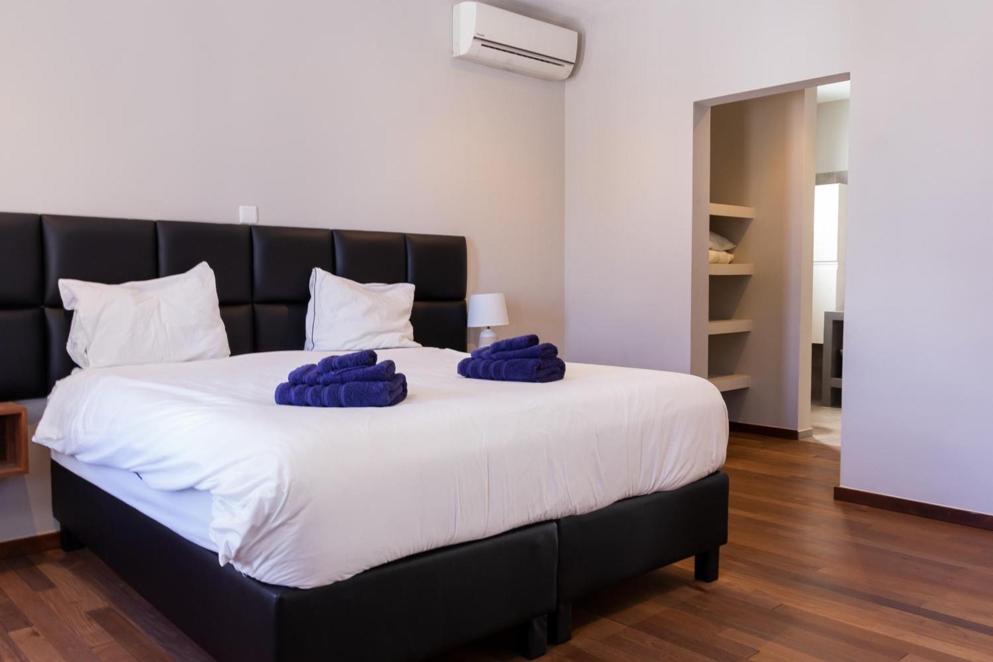 Stylish 4 Bedroom Modern Villa Design, Walking Distance From The Beach Jan Thiel Extérieur photo