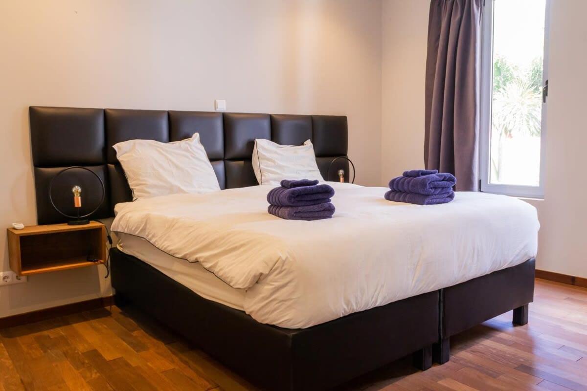 Stylish 4 Bedroom Modern Villa Design, Walking Distance From The Beach Jan Thiel Extérieur photo
