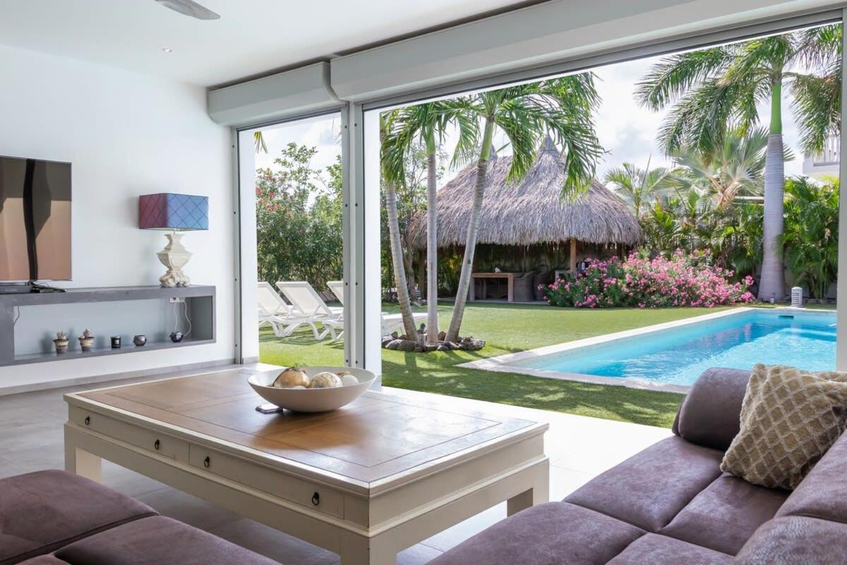 Stylish 4 Bedroom Modern Villa Design, Walking Distance From The Beach Jan Thiel Extérieur photo